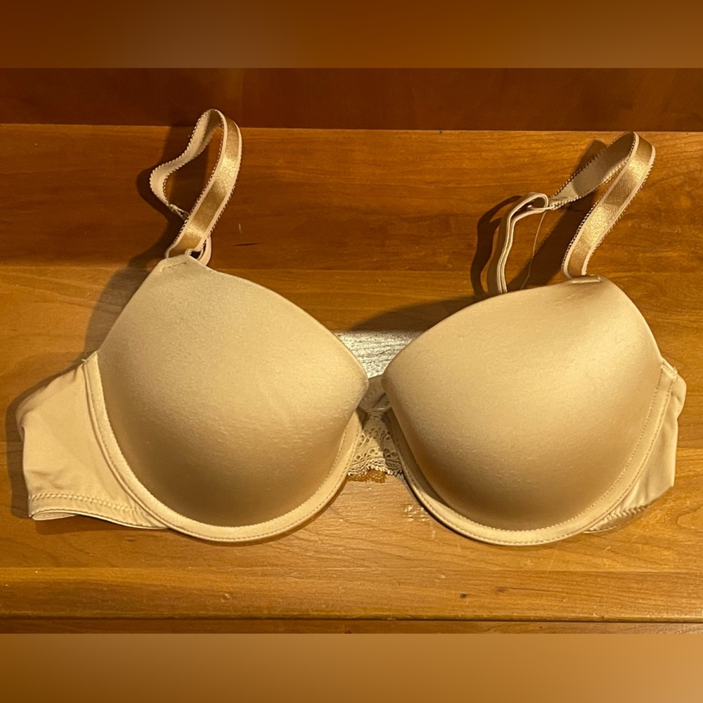NWOT Auden bra 36B. Nude color NEVER WORN.